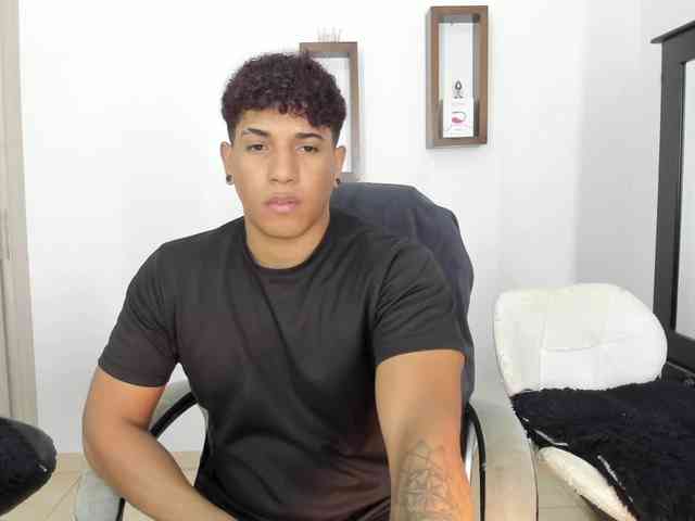 yoximanuelprime Sex Cam Show
