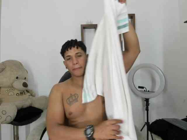 yoximanuelprime Sex Cam Show