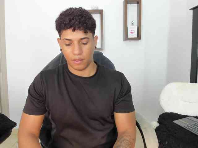 yoximanuelprime Sex Cam Show