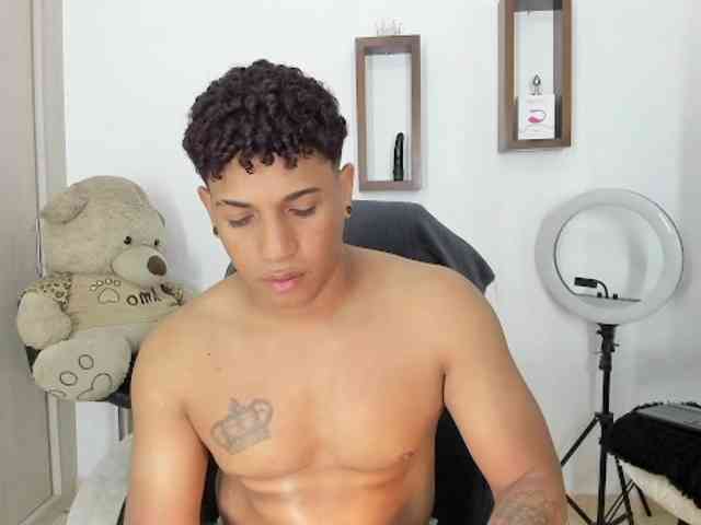 yoximanuelprime Sex Cam Show
