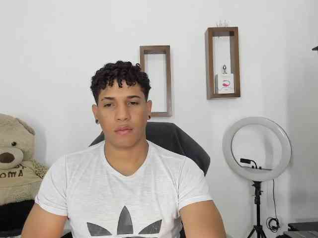 yoximanuelprime Sex Cam Show