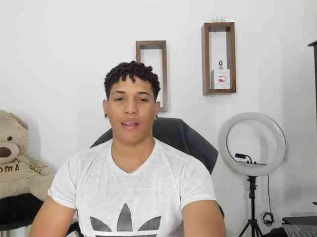 yoximanuelprime Sex Cam Show