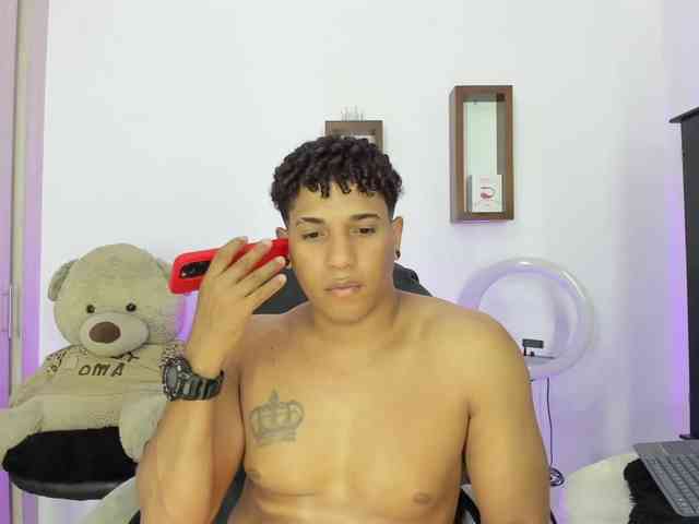 yoximanuelprime Live Webcam on BongaCams