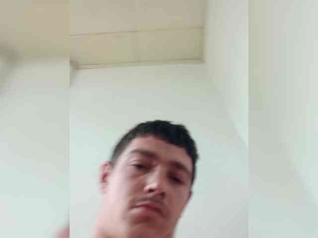 Sergo001 Live Webcam on BongaCams
