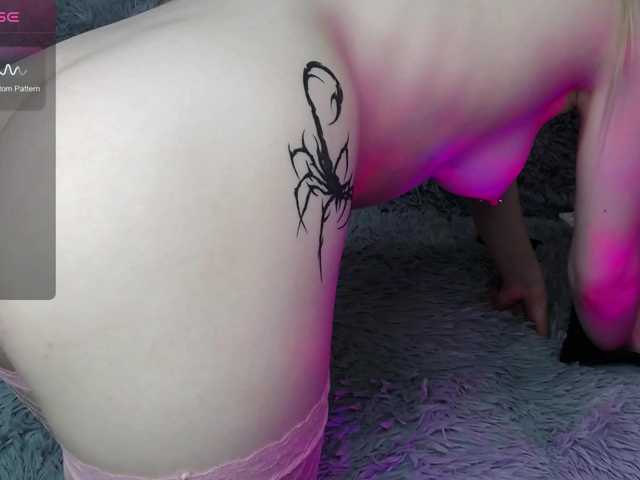  -Kitten-Meow- chat room