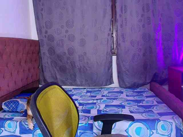 Nikol-Sexxx Sex Cam Show