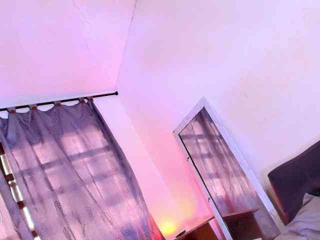 Nikol-Sexxx Live Webcam on BongaCams