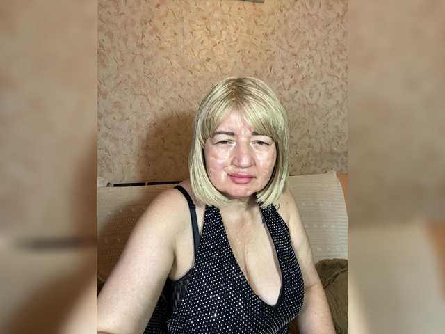 SVETIKBOMBOCHKA live cam on BongaCams