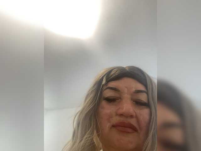 SVETIKBOMBOCHKA live cam on BongaCams