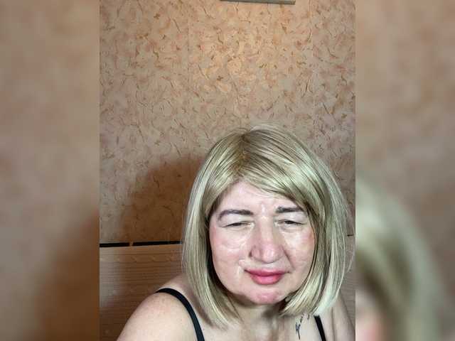 SVETIKBOMBOCHKA live cam on BongaCams
