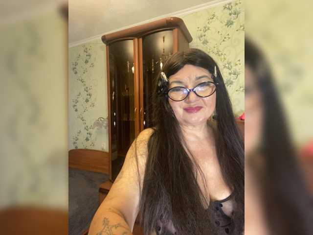 SVETIKBOMBOCHKA live cam on BongaCams