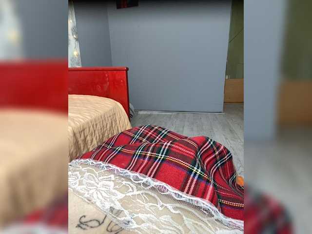 SVETIKBOMBOCHKA live webcam show