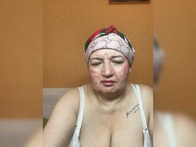 SVETIKBOMBOCHKA's BongaCams show and profile