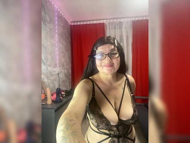 SVETIKBOMBOCHKA live cam on BongaCams