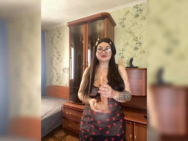 SVETIKBOMBOCHKA, en vivo ahora en BongaCams