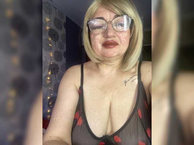 SVETIKBOMBOCHKA live cam on BongaCams