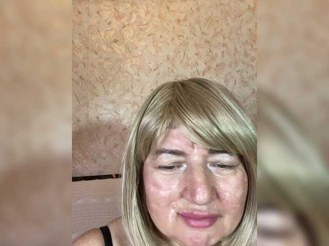 SVETIKBOMBOCHKA live cam on BongaCams