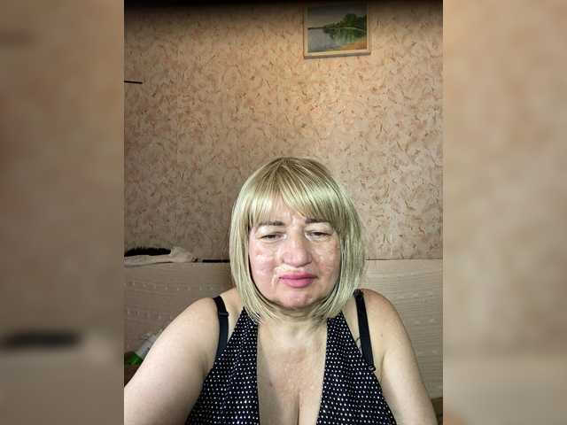 SVETIKBOMBOCHKA live cam on BongaCams