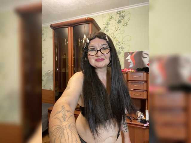 SVETIKBOMBOCHKA live cam on BongaCams