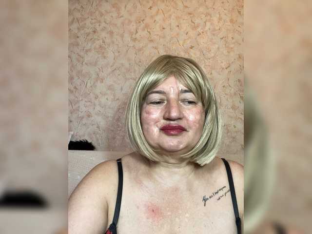 SVETIKBOMBOCHKA live cam on BongaCams
