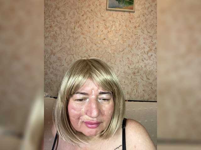 SVETIKBOMBOCHKA live cam on BongaCams