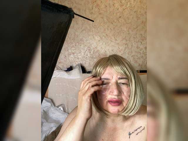 SVETIKBOMBOCHKA live cam on BongaCams