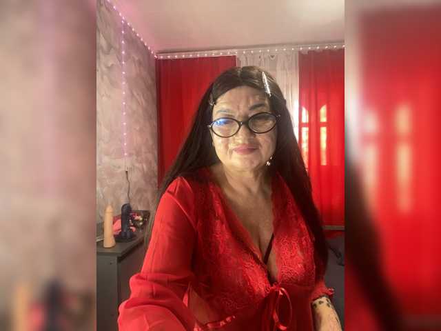 SVETIKBOMBOCHKA live cam on BongaCams