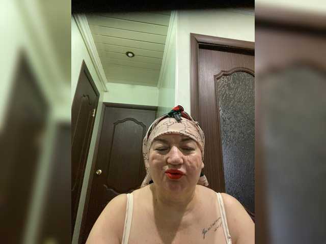 SVETIKBOMBOCHKA's BongaCams show and profile