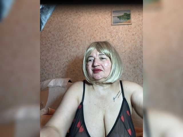 SVETIKBOMBOCHKA live cam on BongaCams