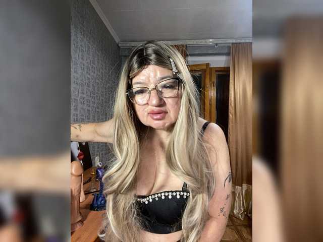MissTemperament live cam preview