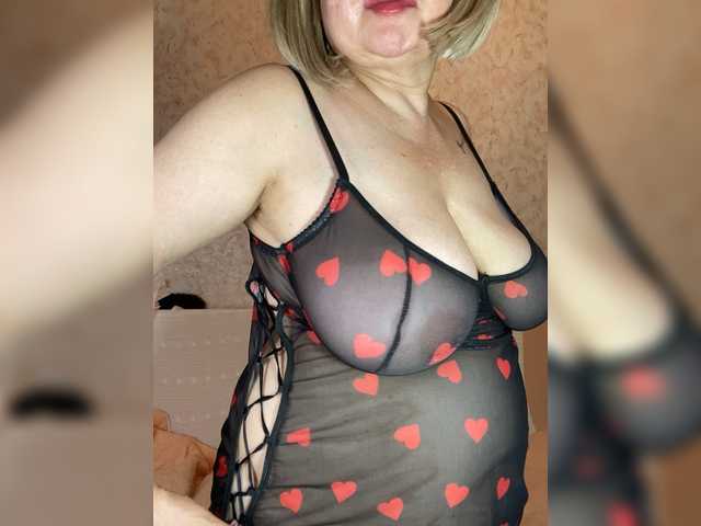 SVETIKBOMBOCHKA live cam on BongaCams
