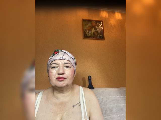 SVETIKBOMBOCHKA's BongaCams show and profile