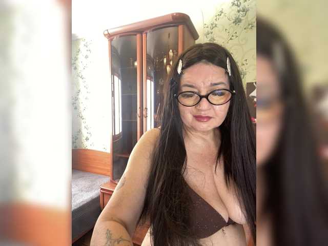 SVETIKBOMBOCHKA live cam on BongaCams