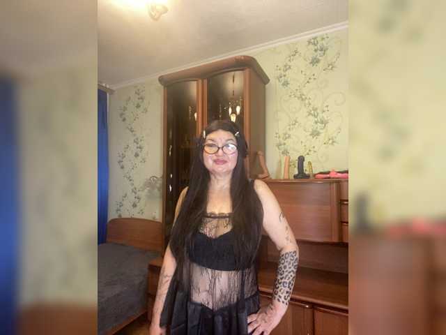 SVETIKBOMBOCHKA, en vivo ahora en BongaCams