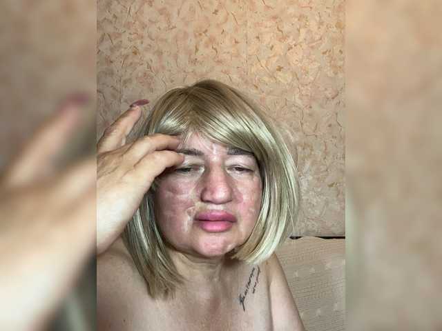 SVETIKBOMBOCHKA live cam on BongaCams
