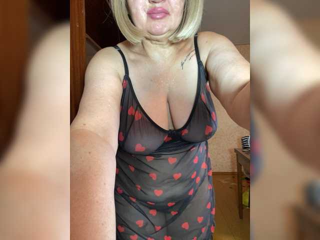 SVETIKBOMBOCHKA live cam on BongaCams