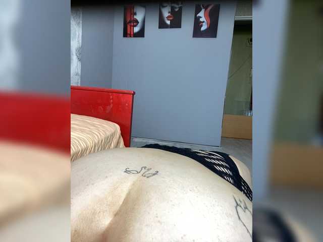 SVETIKBOMBOCHKA live cam on BongaCams