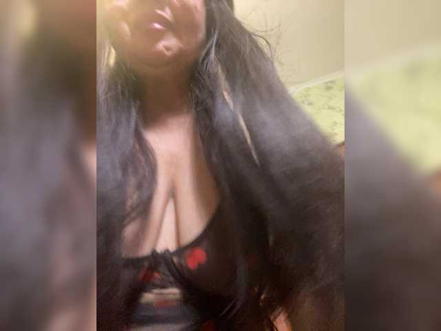 SVETIKBOMBOCHKA live cam on BongaCams