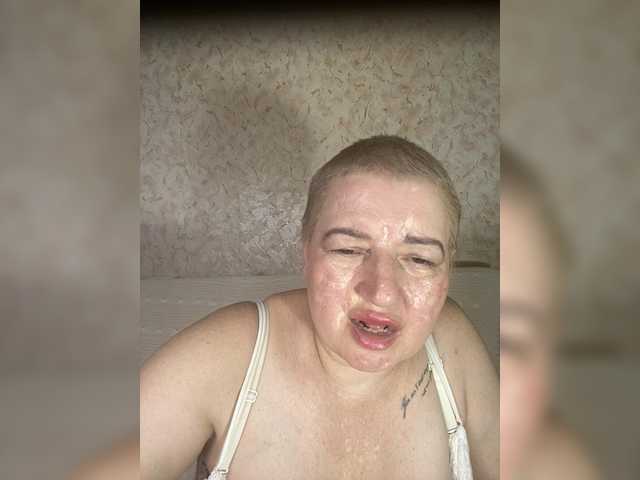 милфа SVETIKBOMBOCHKA