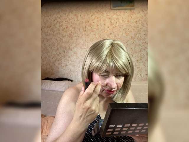 SVETIKBOMBOCHKA live cam on BongaCams