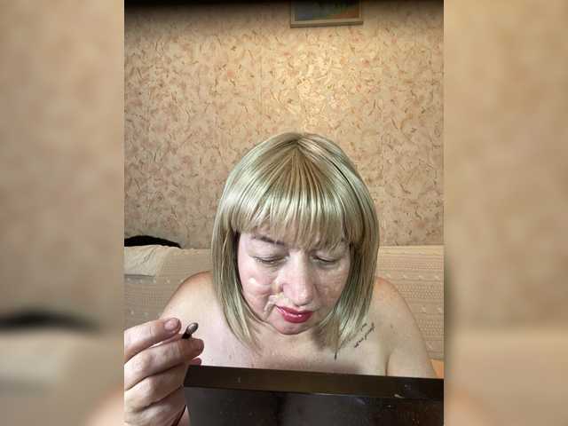 SVETIKBOMBOCHKA live cam on BongaCams