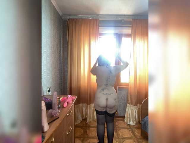 MissTemperament — live female cam