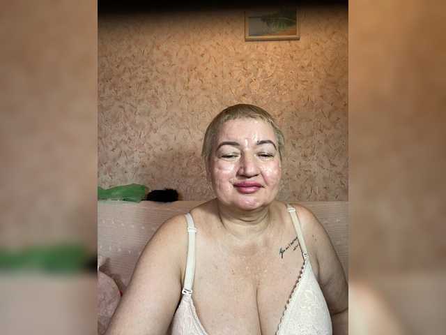 le modèle Barbara_milf est en webcam porno dans un show sur le site bongacams, il possède les tags suivants: White/Caucasian,Blonde,Trimmed