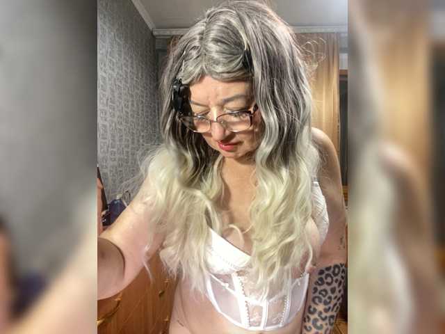 Live трансляция MissTemperament - slutnetki.online