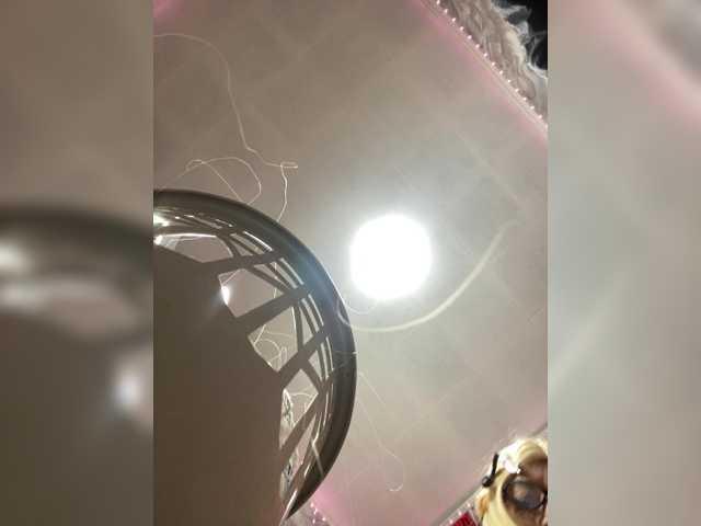 SVETIKBOMBOCHKA live cam on BongaCams
