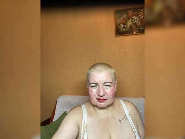 SVETIKBOMBOCHKA's BongaCams show and profile