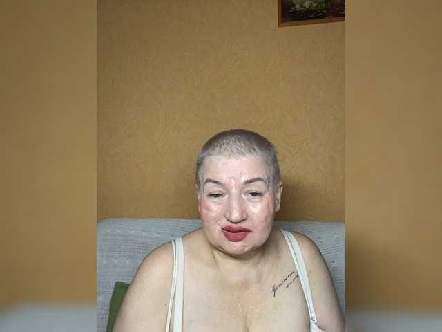 SVETIKBOMBOCHKA's BongaCams show and profile