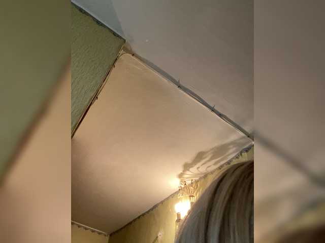 SVETIKBOMBOCHKA live cam on BongaCams