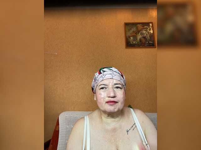 SVETIKBOMBOCHKA's BongaCams show and profile