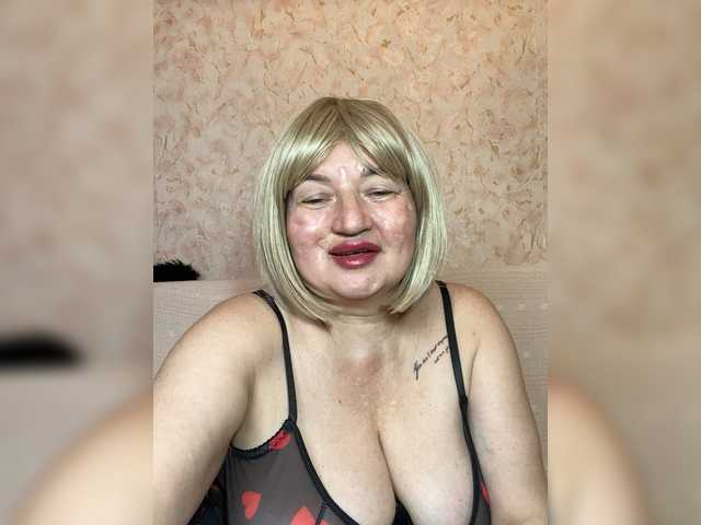 SVETIKBOMBOCHKA live cam on BongaCams